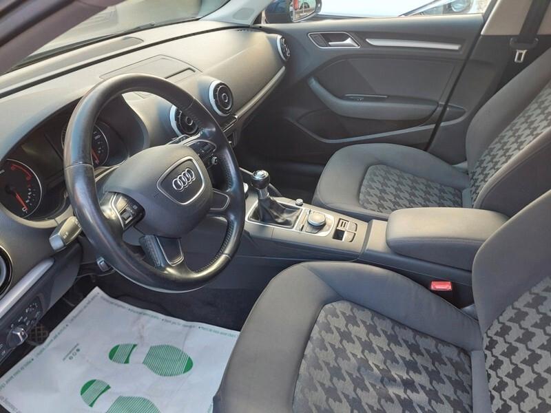 Audi A3 SPB 1.6 TDI clean diesel Attraction