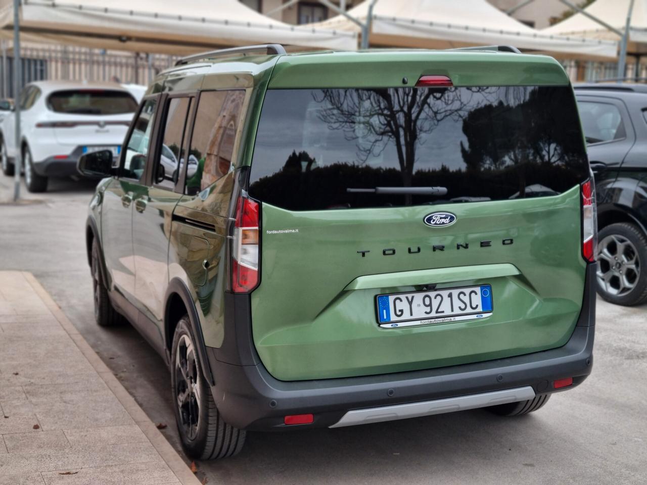 Ford Tourneo Courier 1.0 Autocarro prezzo + IVA