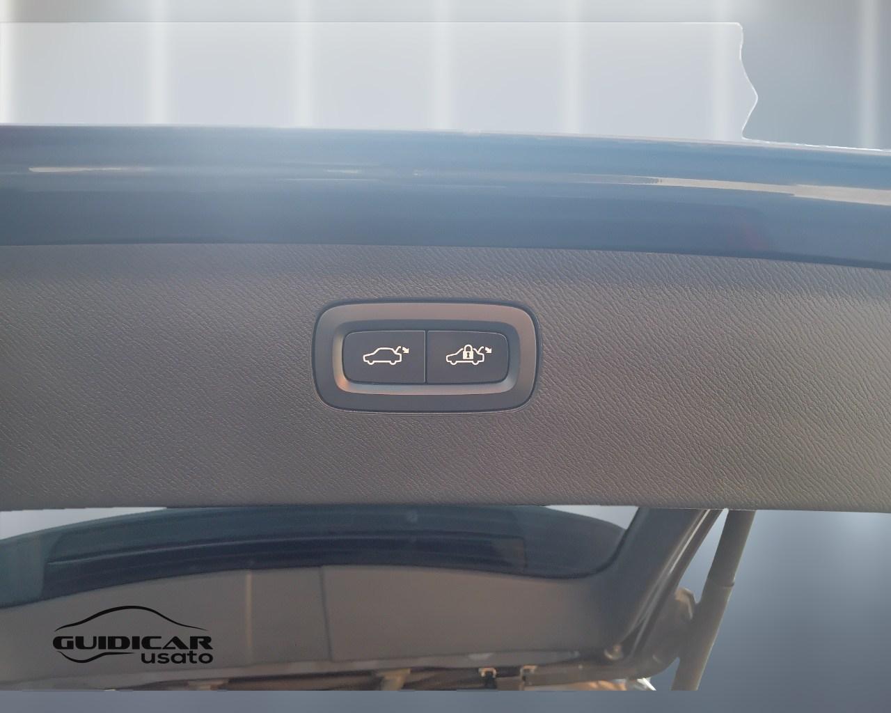 VOLVO XC90 II 2015 - XC90 2.0 b5 Plus Bright awd 7p.ti auto