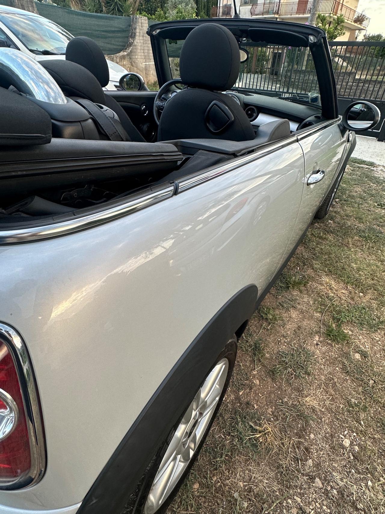 Mini Mini 1.6 16V Cooper D Cabrio