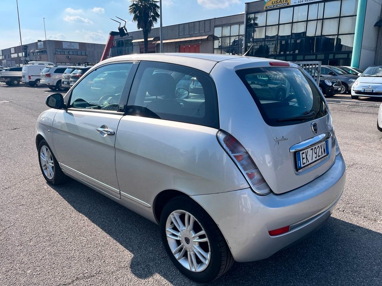 Lancia Ypsilon 1.4 Ecochic GPL