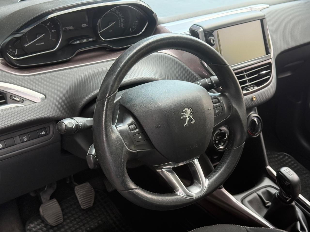 Peugeot 2008 2015 allure full optional