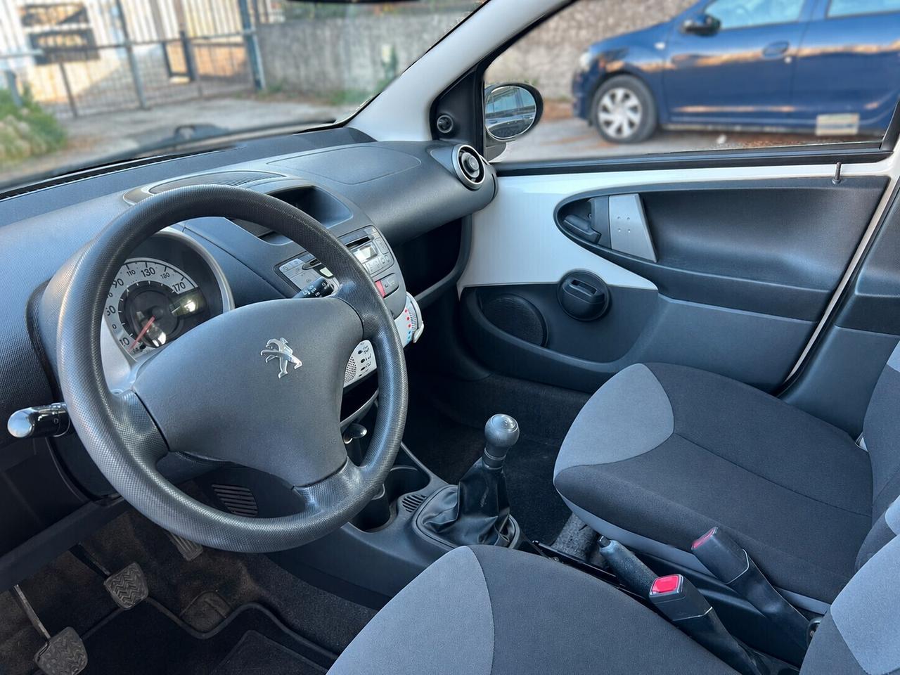 PEUGEOT 107 1.0 5porte Superga - 2012