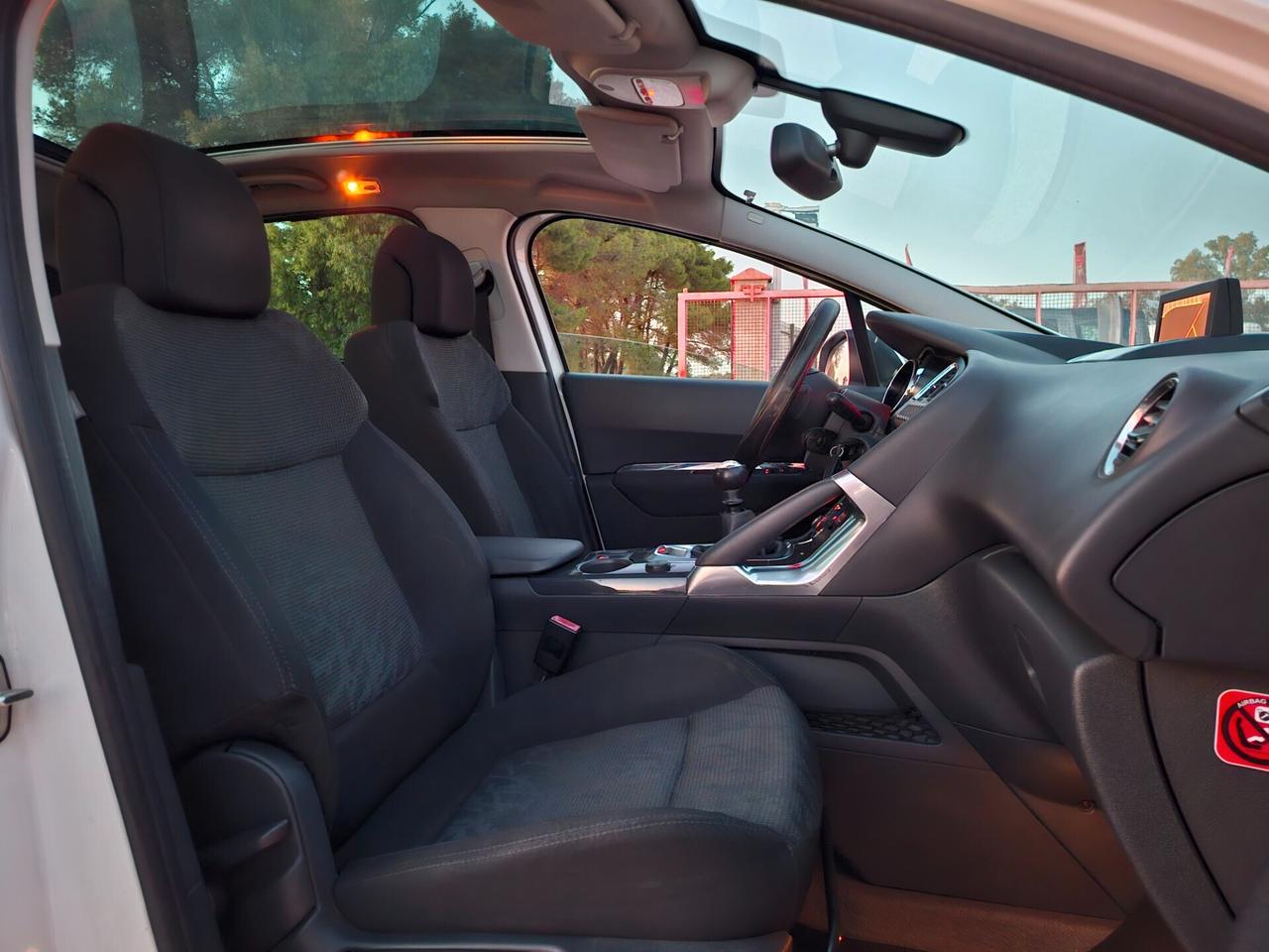 PEUGEOT 3008 ALLURE 1.6 HDI 112cv *TETTO-GANCIO TRAINO*