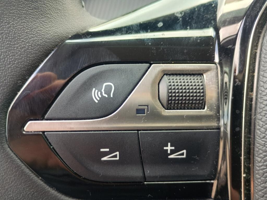 Peugeot 208 1.2 100cv 5 porte Allure