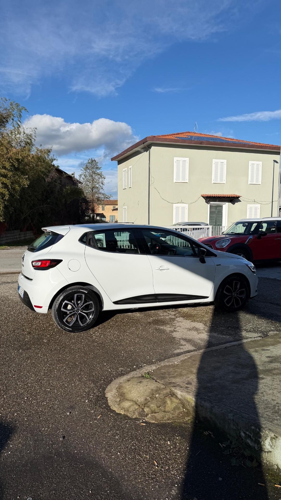 Renault Clio dCi 8V 75 CV Start&Stop 5 porte Energy Duel