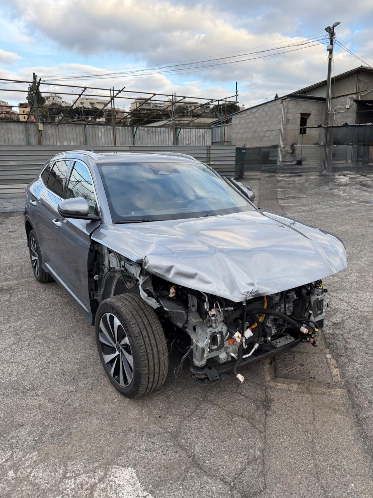 Byd Seal U DM-i 1.5 218 CV PHEV INCIDENTATA