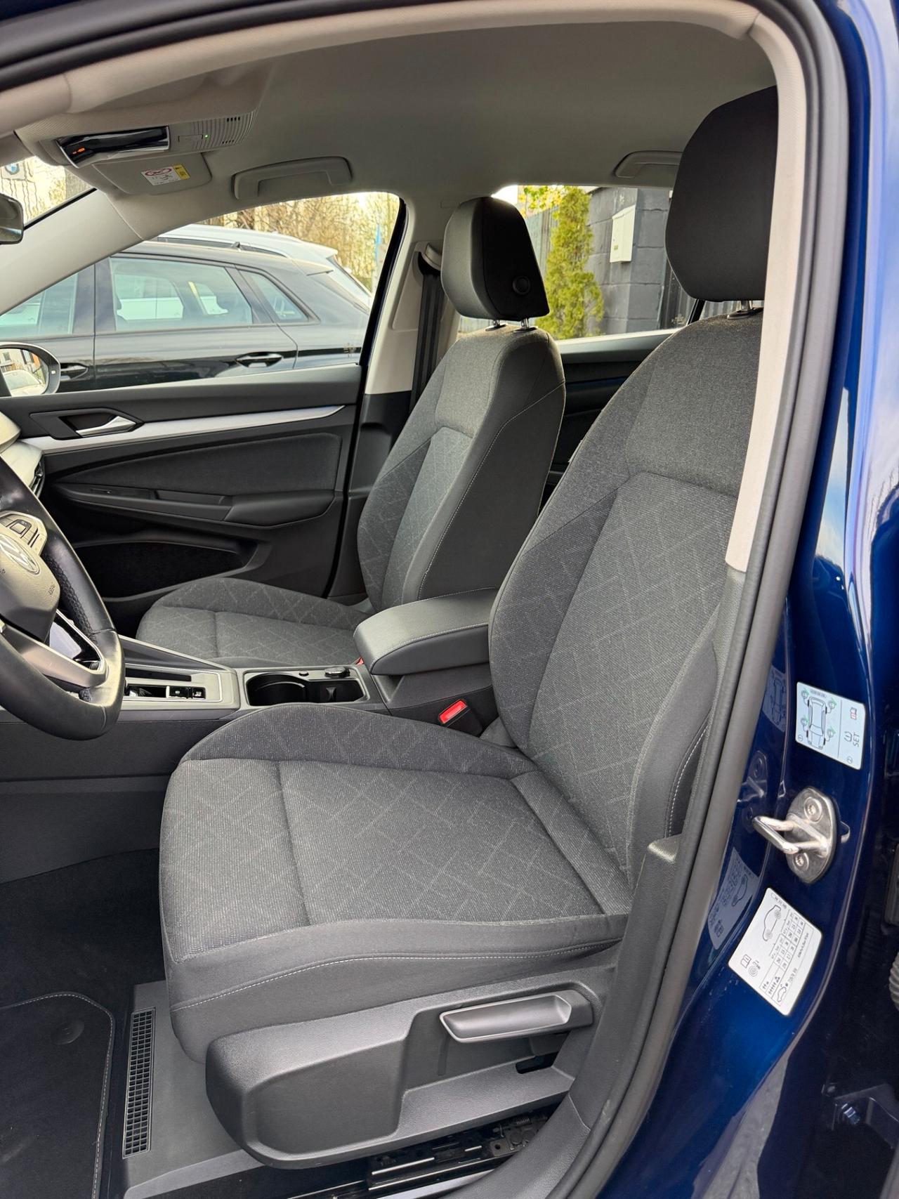 Volkswagen Golf 1.5 eTSI 130 CV EVO ACT DSG Life