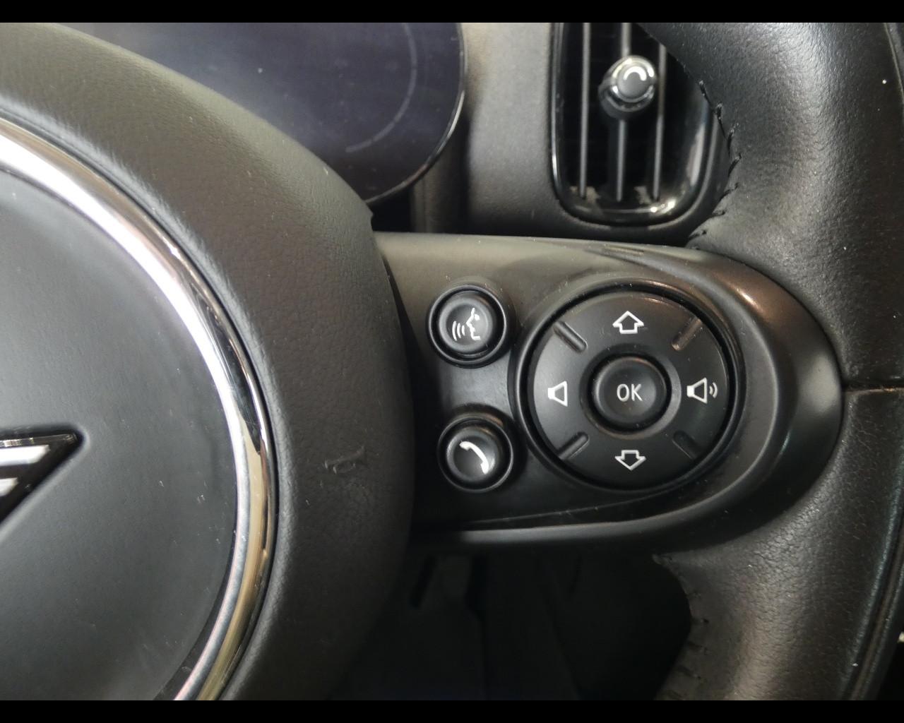 MINI Mini Countrym.(F60) - Mini 2.0 Cooper D Business Countryman Automatica