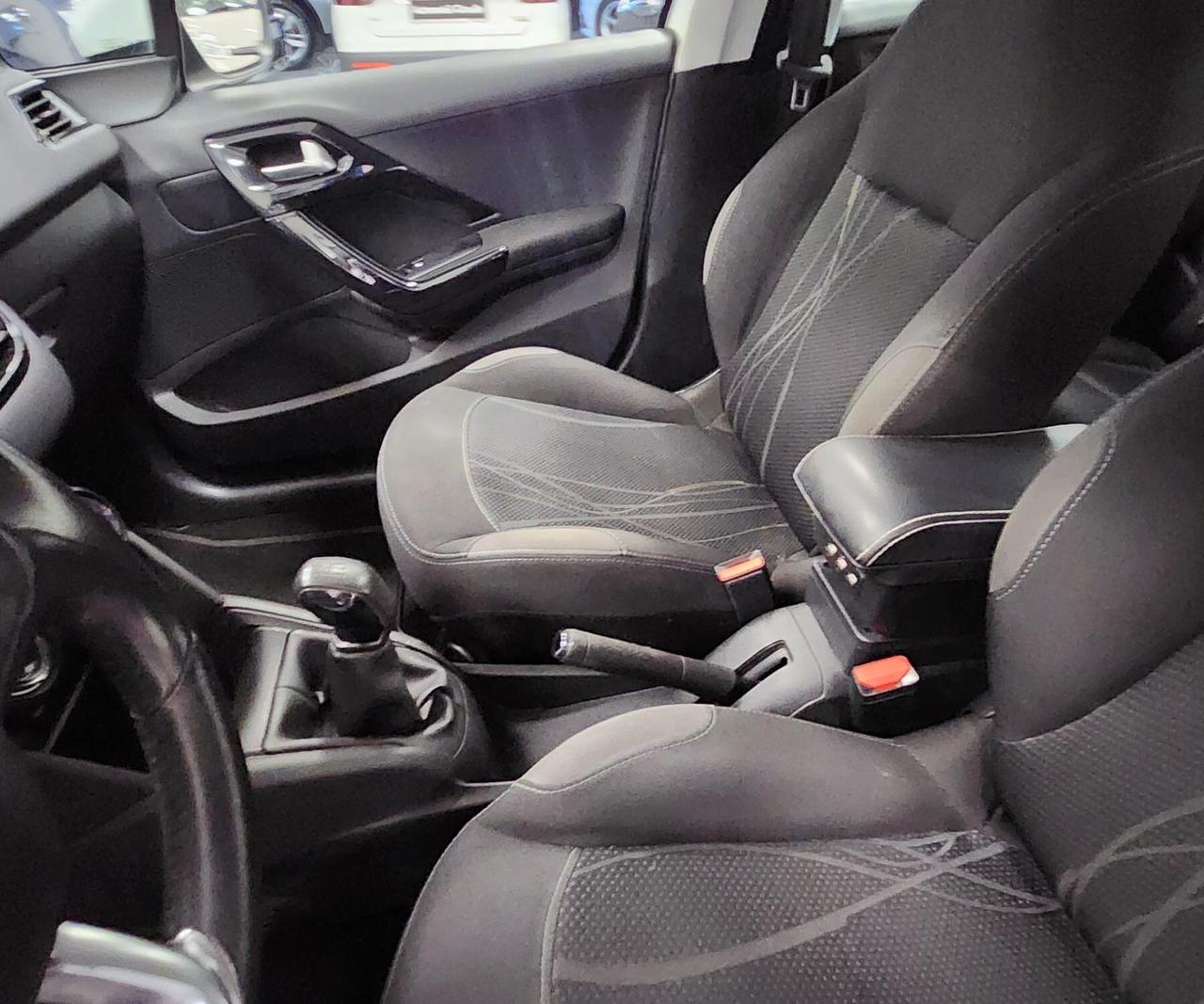Peugeot 208 1.4 HDi 68 CV 5 porte Active