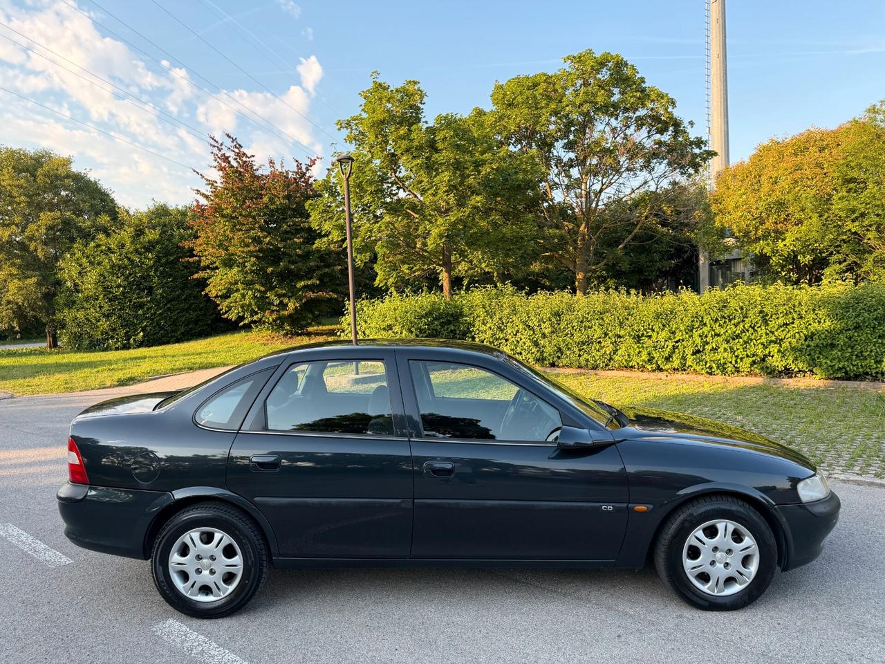 Opel Vectra 1.8i 16V CD Storica CLIMA