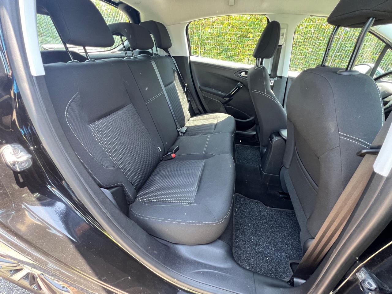 Peugeot 208 1.6 Diesel Ok Neopatentati