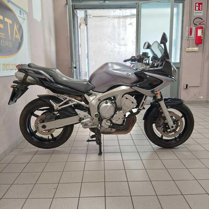 Yamaha FZ6 Fazer S2 - 2006