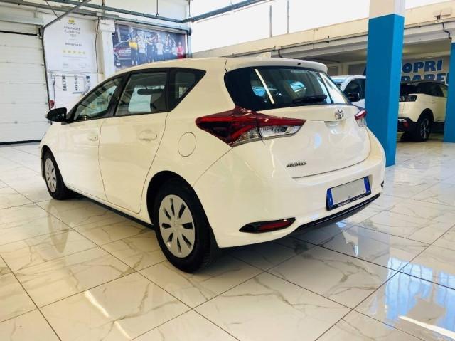 Toyota Auris 1.3 Active 5p.