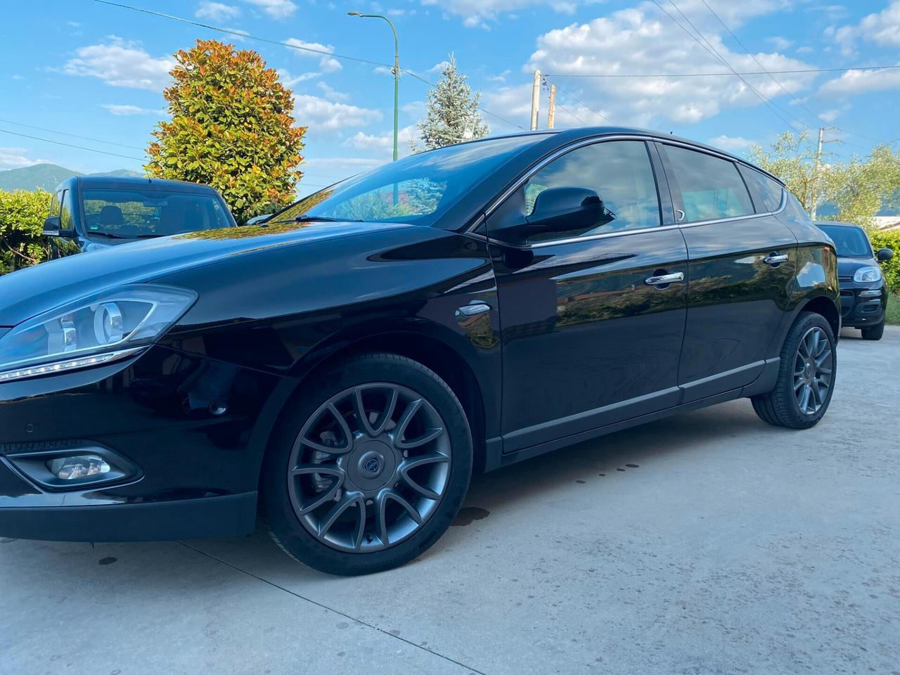 Lancia Delta 1.6 MJT DPF 105 CV Gold