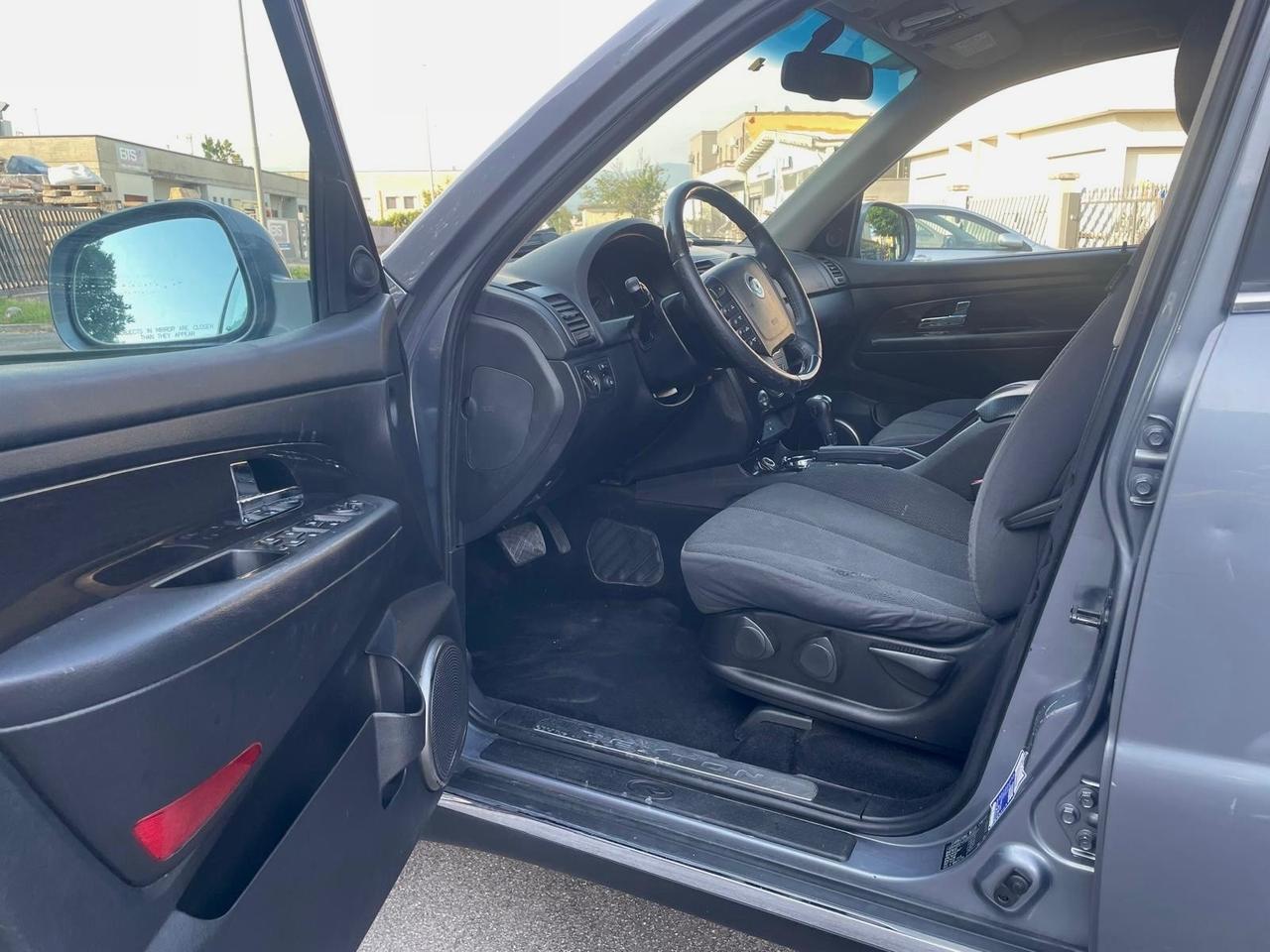 Ssangyong Rexton W 2.0 Xdi 4WD A/T Classy 7 posti2013