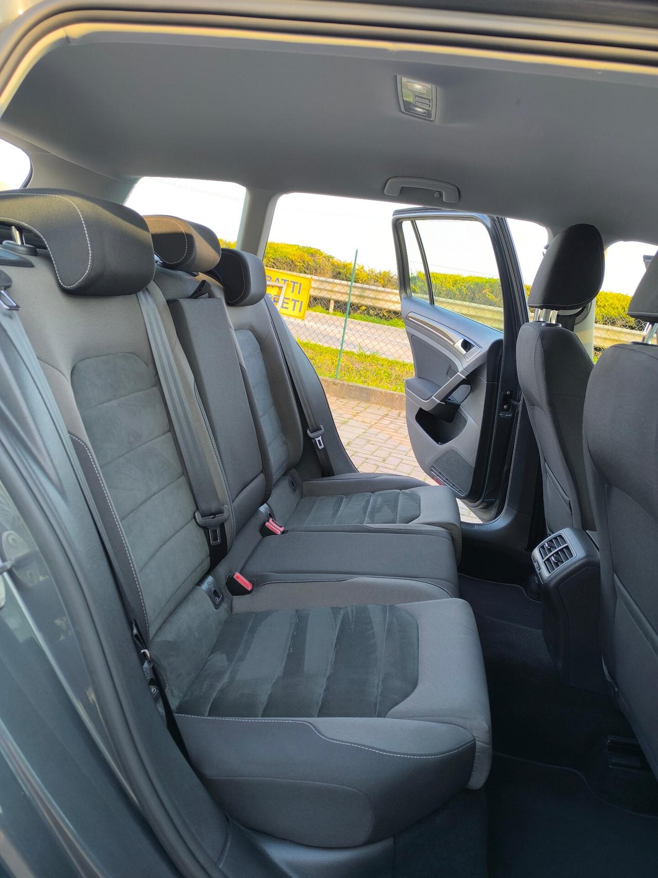 Volkswagen Golf Variant 2.0 TDI Executive BlueMotion Technology