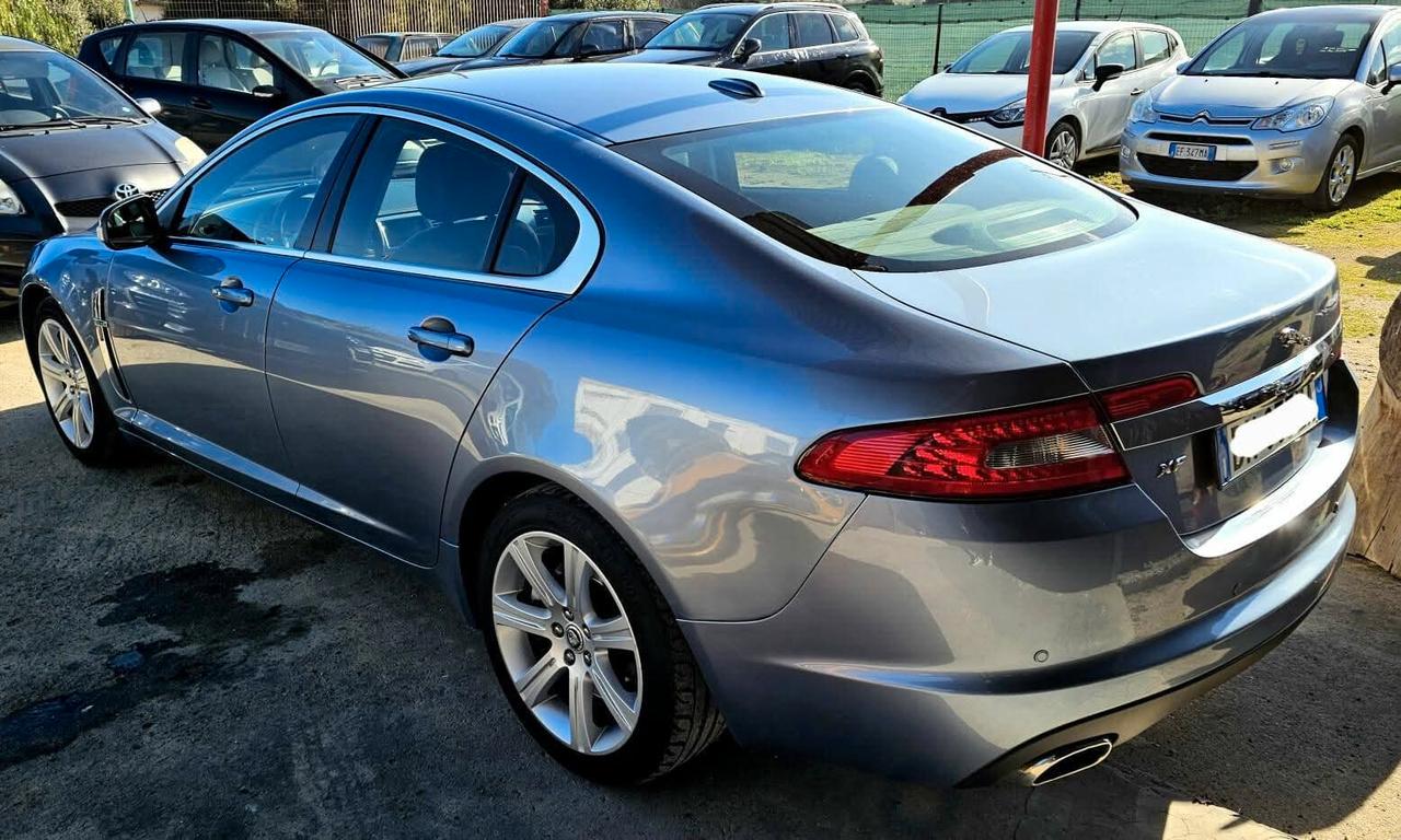 Jaguar XF 2.7D V6 Premium Luxury