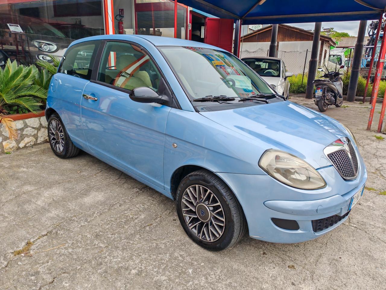 Lancia Ypsilon 1.3 diesel 02/2006 cv70