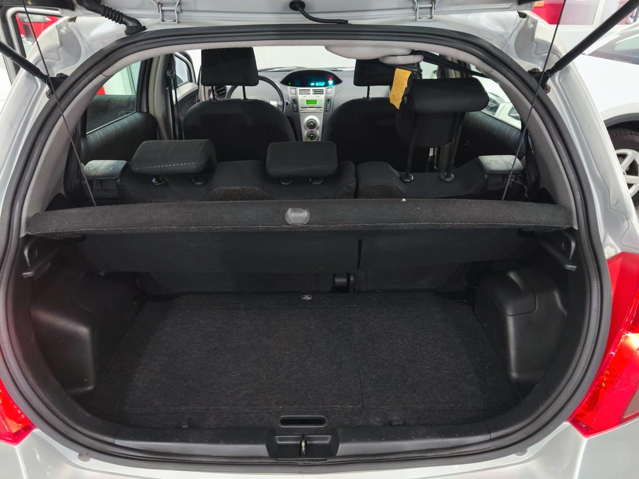 Toyota Yaris 1.3 5 porte Sol