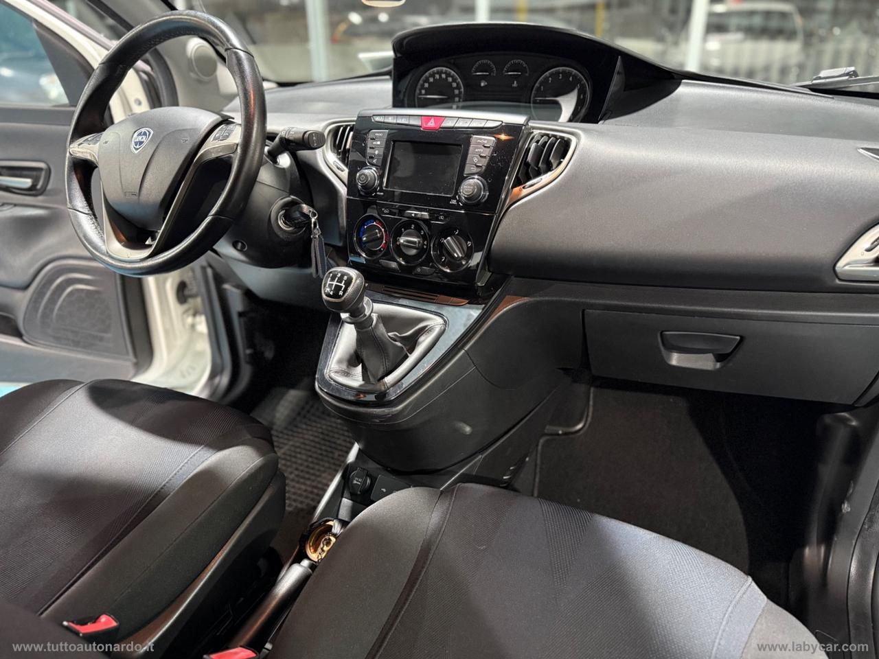 LANCIA Ypsilon 1.2 69 CV 5p. GPL Ecochic Gold