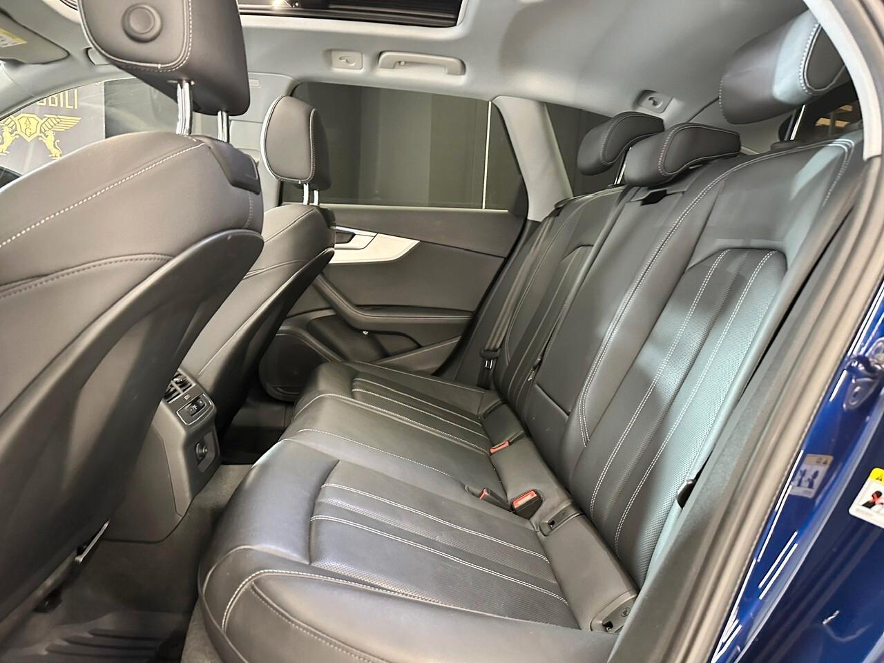 Audi A4 allroad 2.0 204 CV Identity Contrast Full 2024