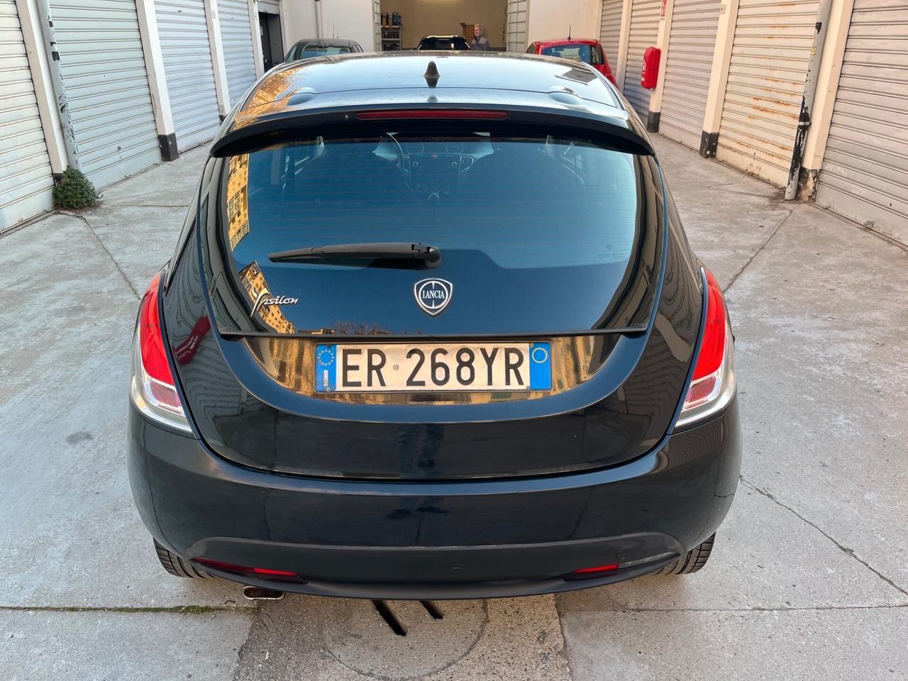 Lancia Ypsilon 1.2 69 CV 5 porte S&S Platinum