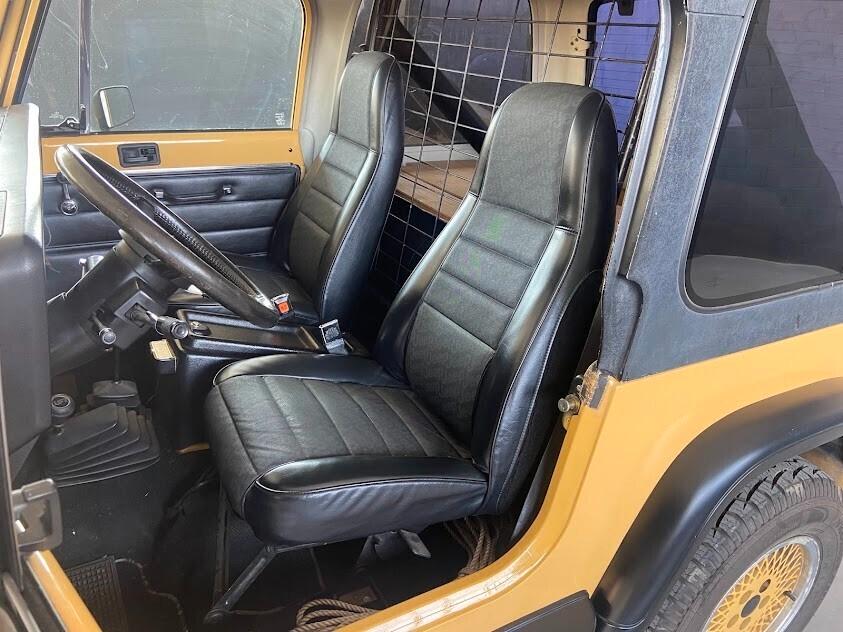 Jeep Wrangler YJ 4.2 BENZ/GPL HARD TOP