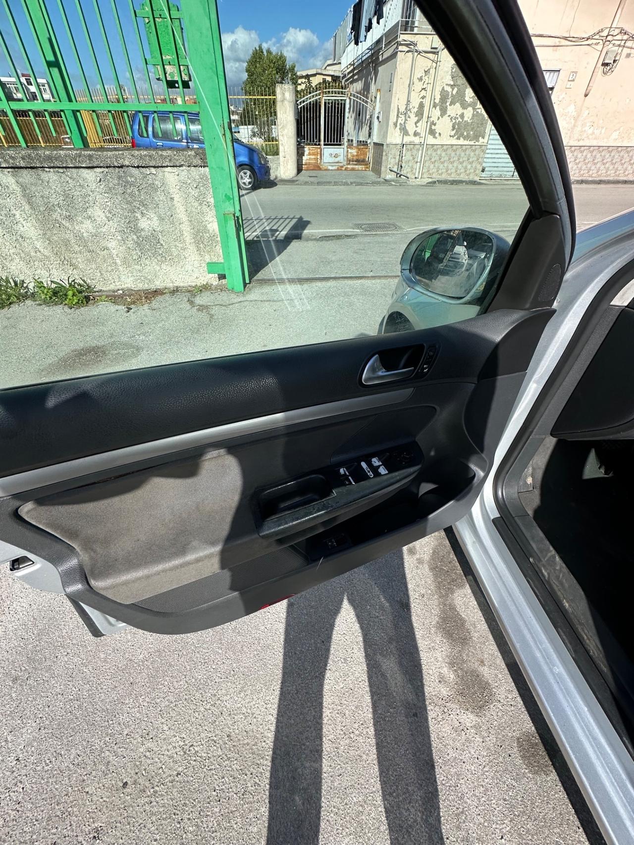 Volkswagen Golf 2.0 TDI 5p. Sportline Ltd.Edition