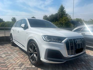 Audi Q7 50 TDI quattro S-LINE EDITION 7 POSTI, PREZZO CON FINANZIAMENTO