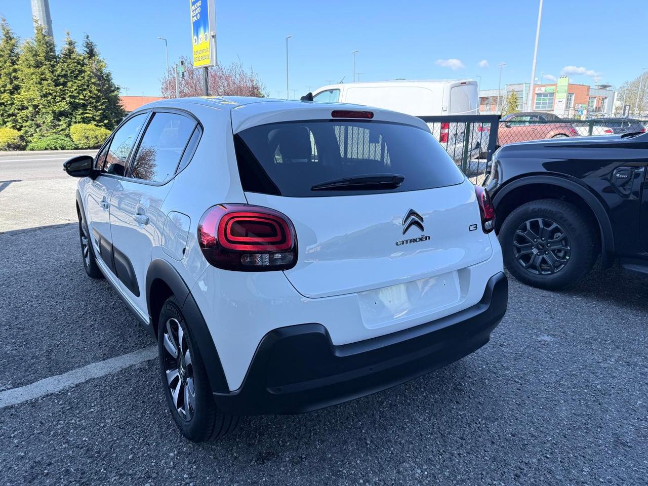 Citroen C3 1.2 puretech Shine s&s 83cv