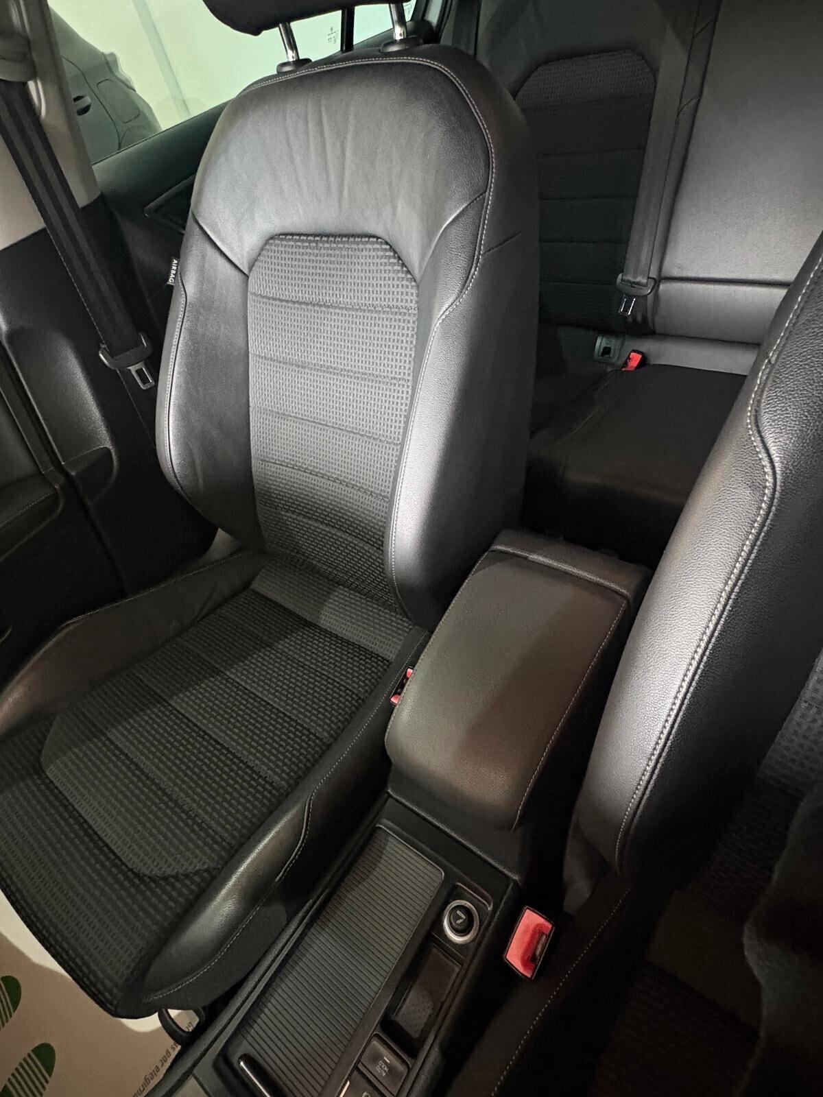 Volkswagen Golf 1.6 TDI DSG 5p. Highline BlueMotion Technology