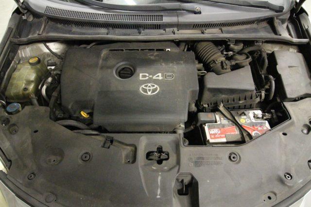 TOYOTA Avensis 2.2 D-4D Wagon Executive 150CV