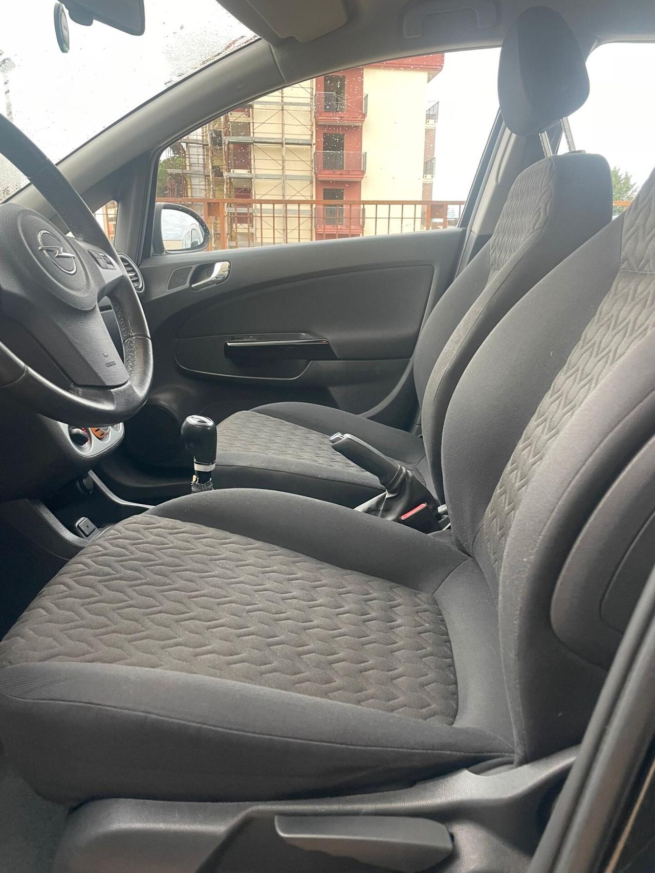 OPEL CORSA 1.3 CDTI 75CV F.AP. 5 PORTE AUTO PER NEO PATENTATI