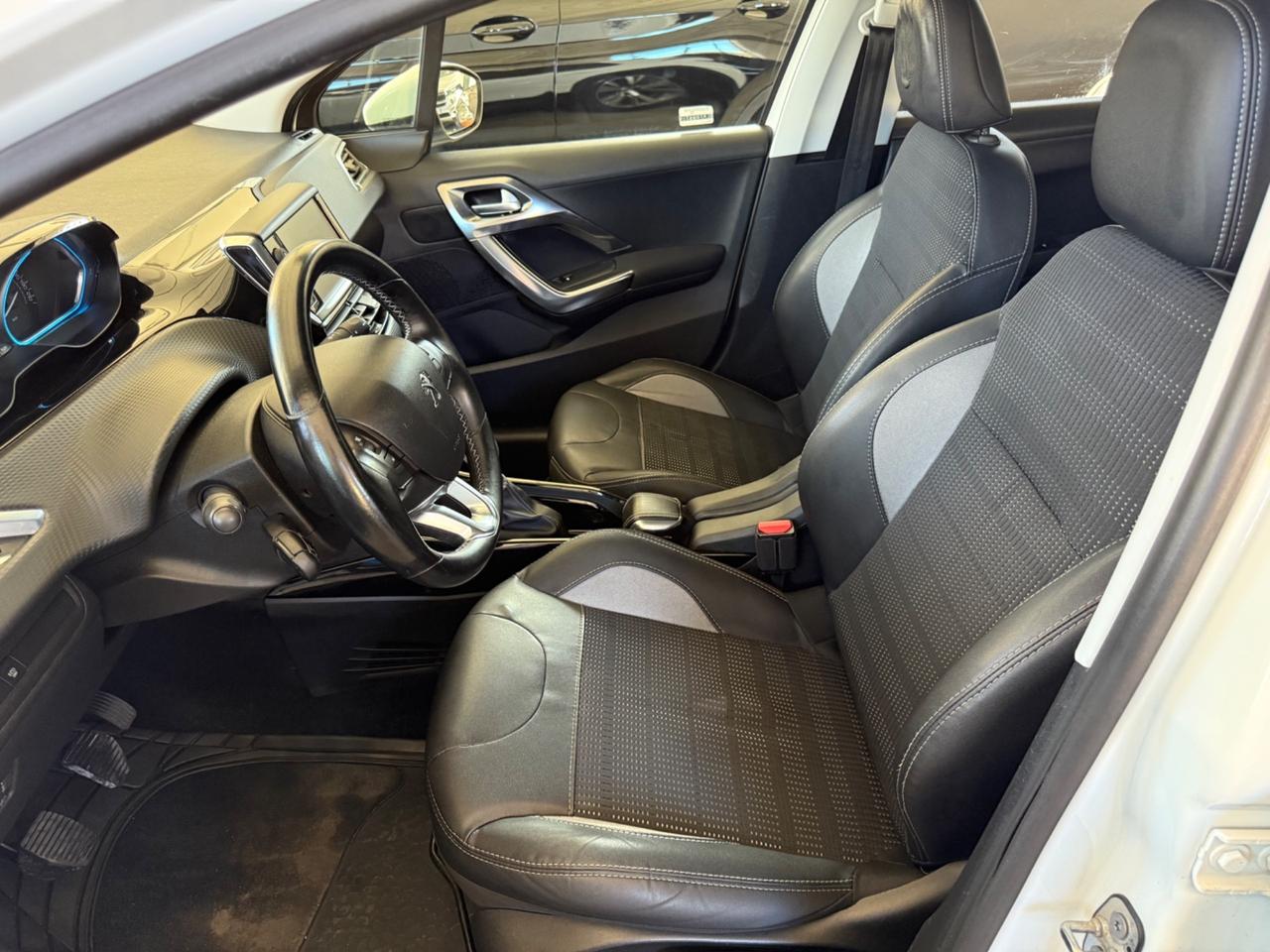 Peugeot 2008 BlueHDi 120 S&S Allure