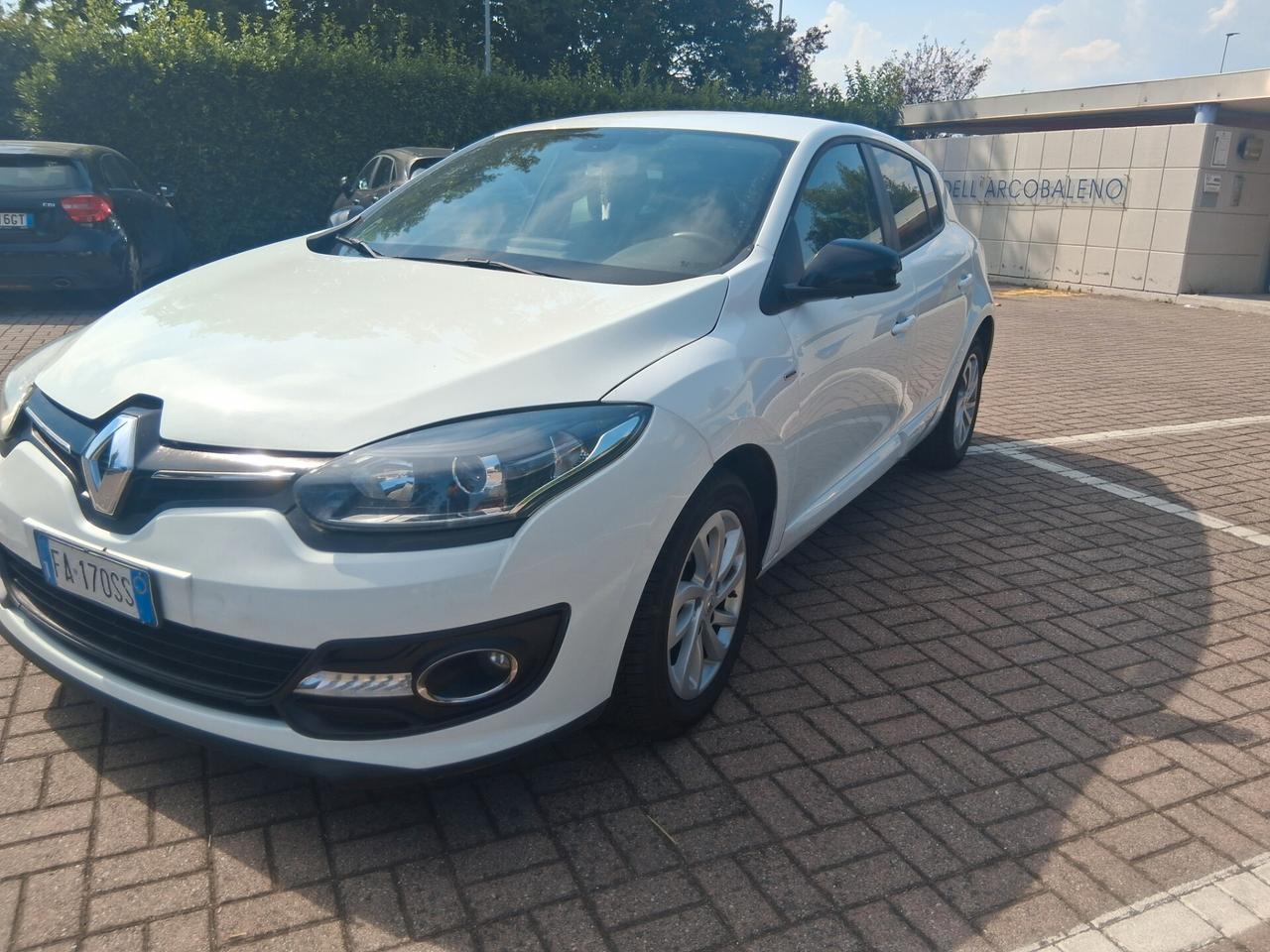 CELL 320 147 1147 WUATSAPP 3276540940. Megane Mégane 1.5 dCi 95CV SporTour Limited