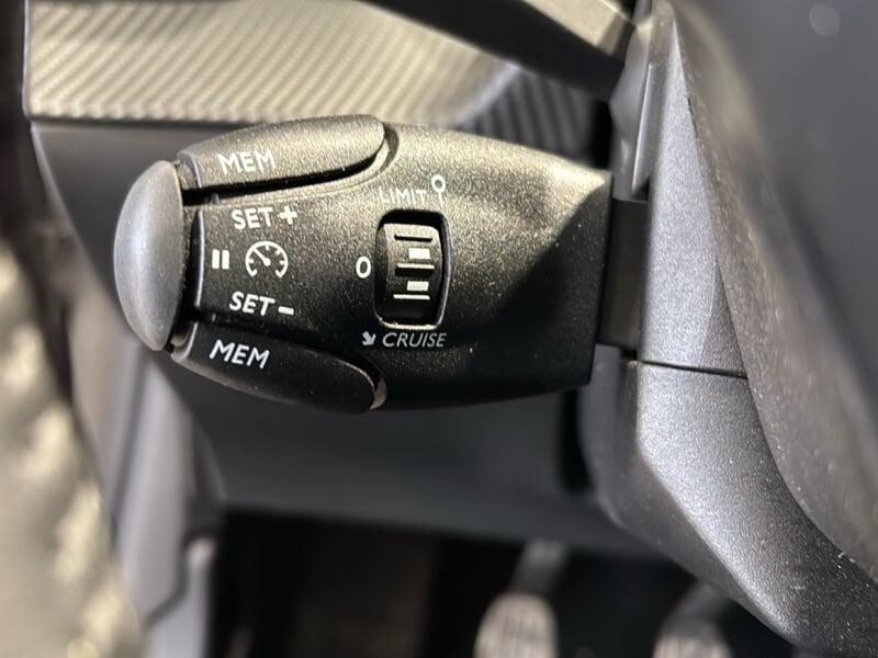 Peugeot 208 Allure Benzina