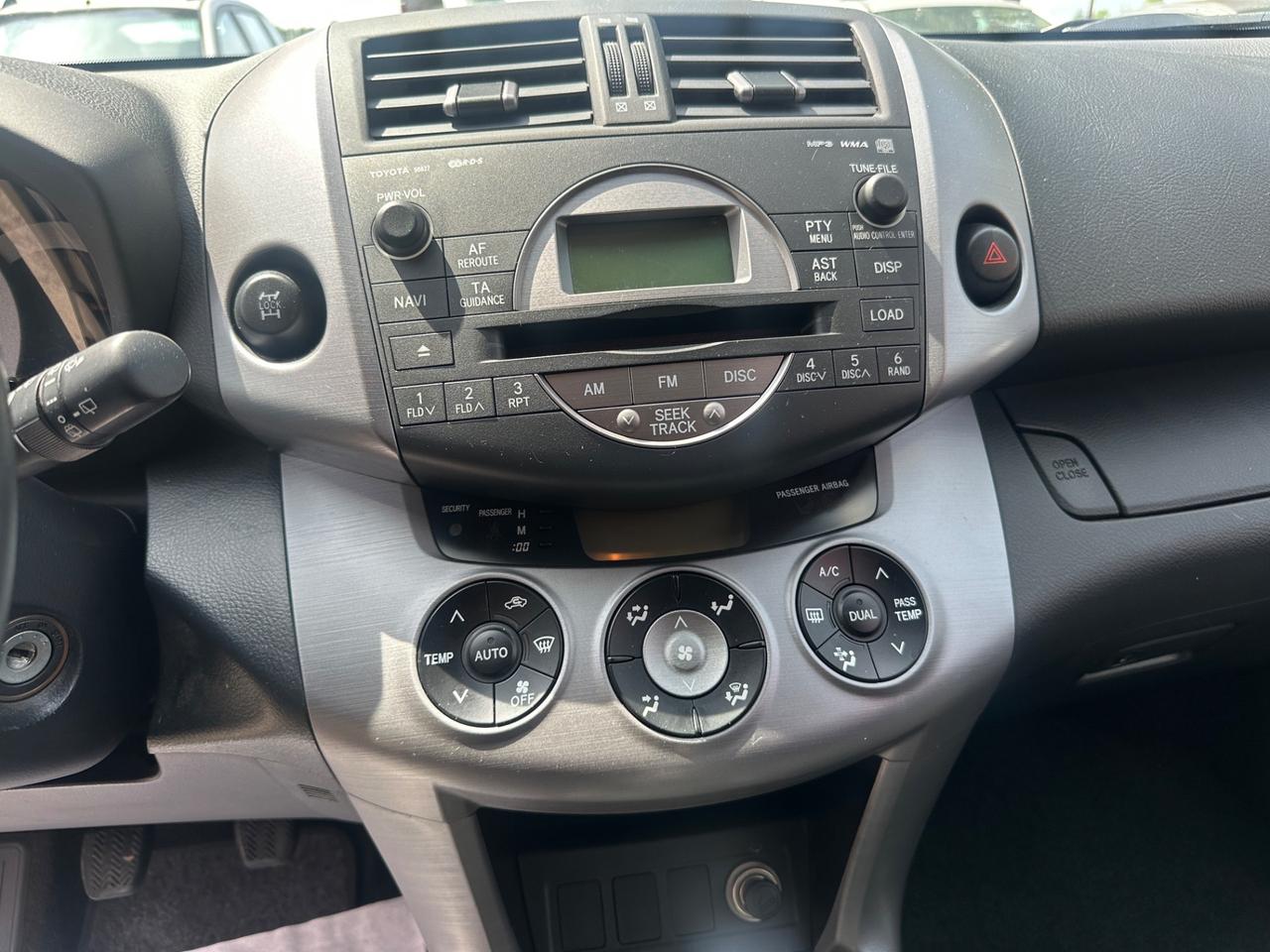 Toyota RAV 4 RAV4 Crossover 2.0 MultidriveS Sol