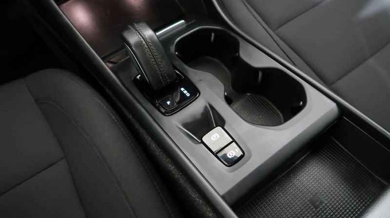 Volvo XC40 Recharge T4 Plug-in Hybrid auto Recharge Inscription Expression