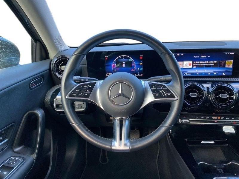 Mercedes-Benz Classe A A 180 d Advanced auto