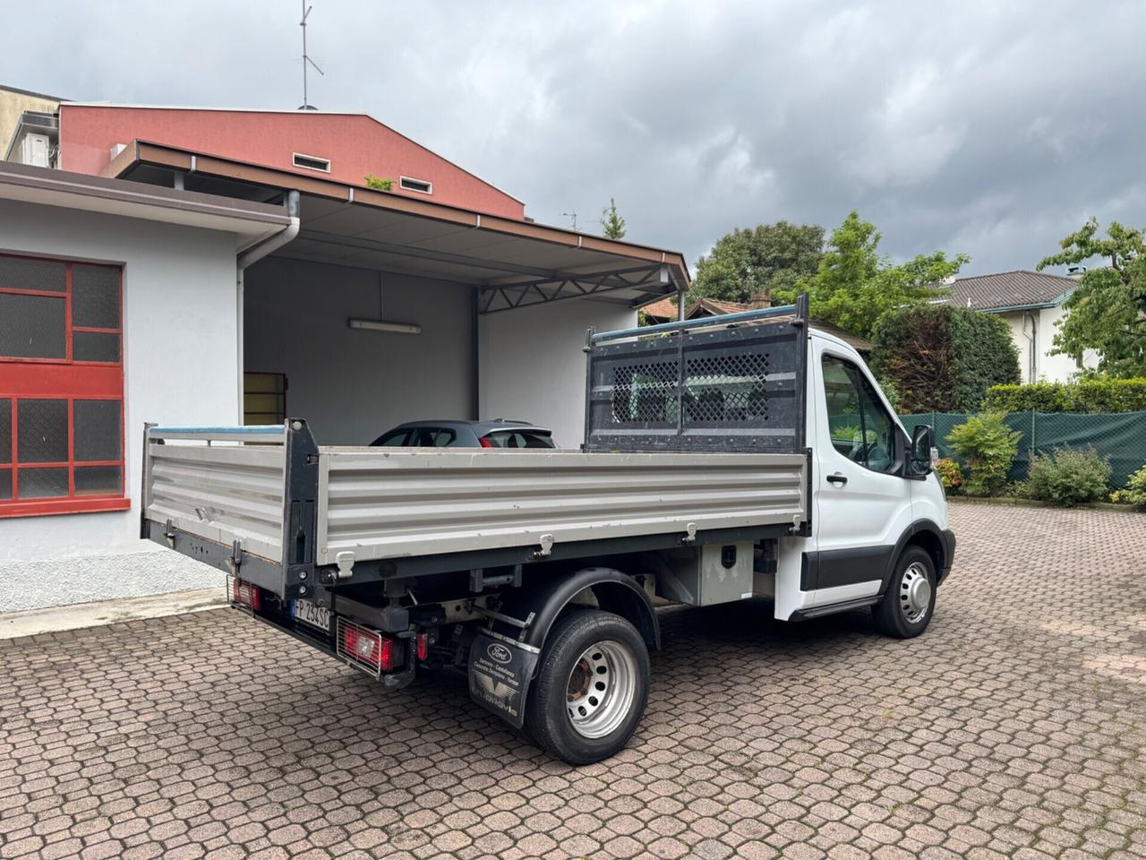 FORD TRANSIT RIBALTABILE