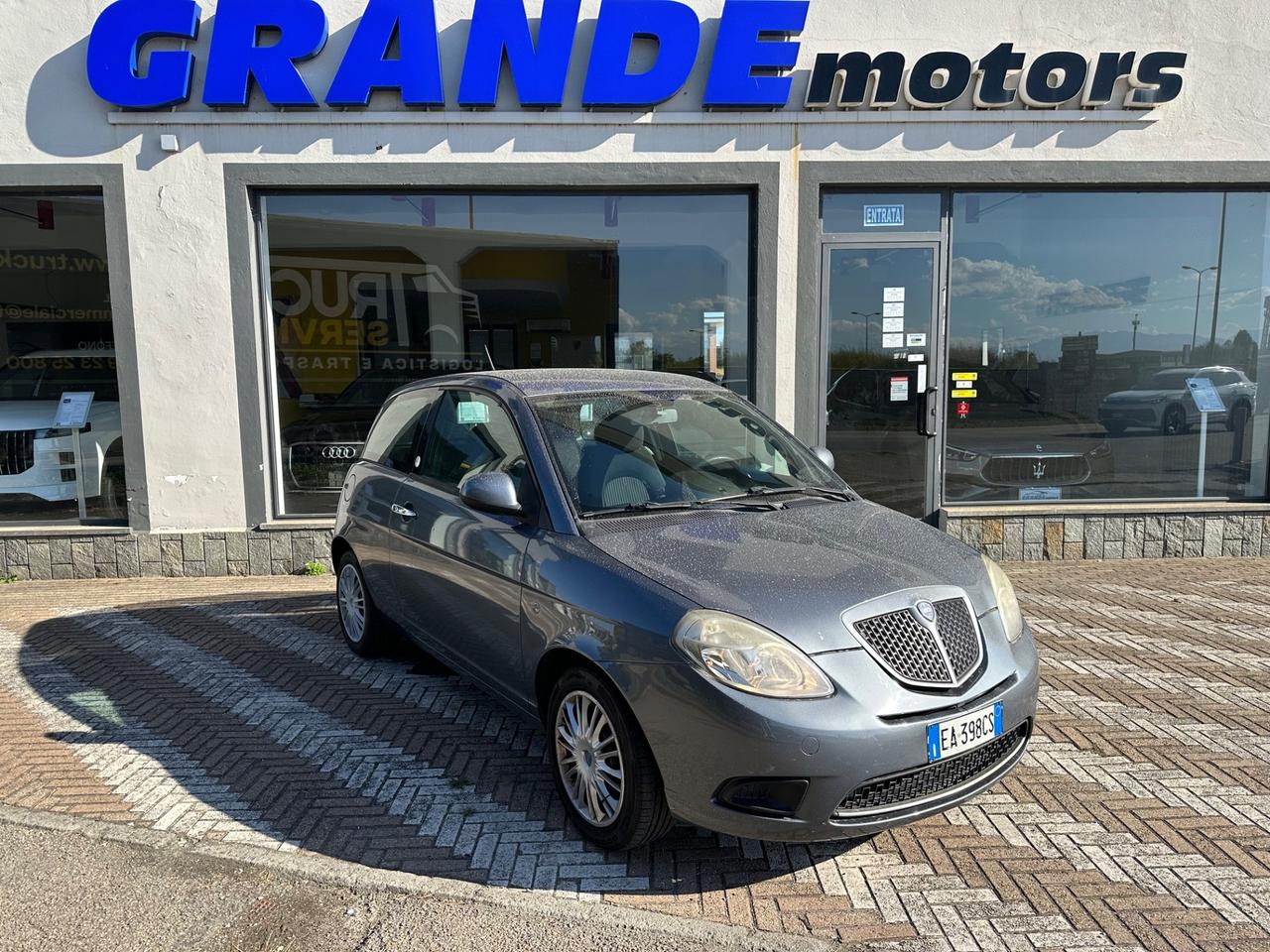 Lancia Ypsilon 1.4 Platino Ecochic GPL
