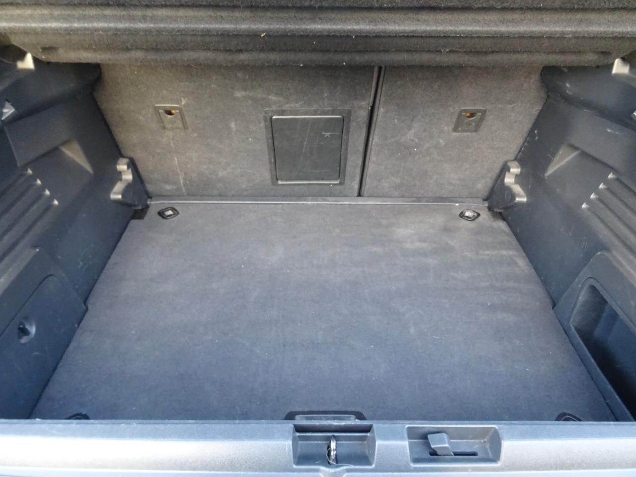 Peugeot 3008 1.6 HDi 115CV Business