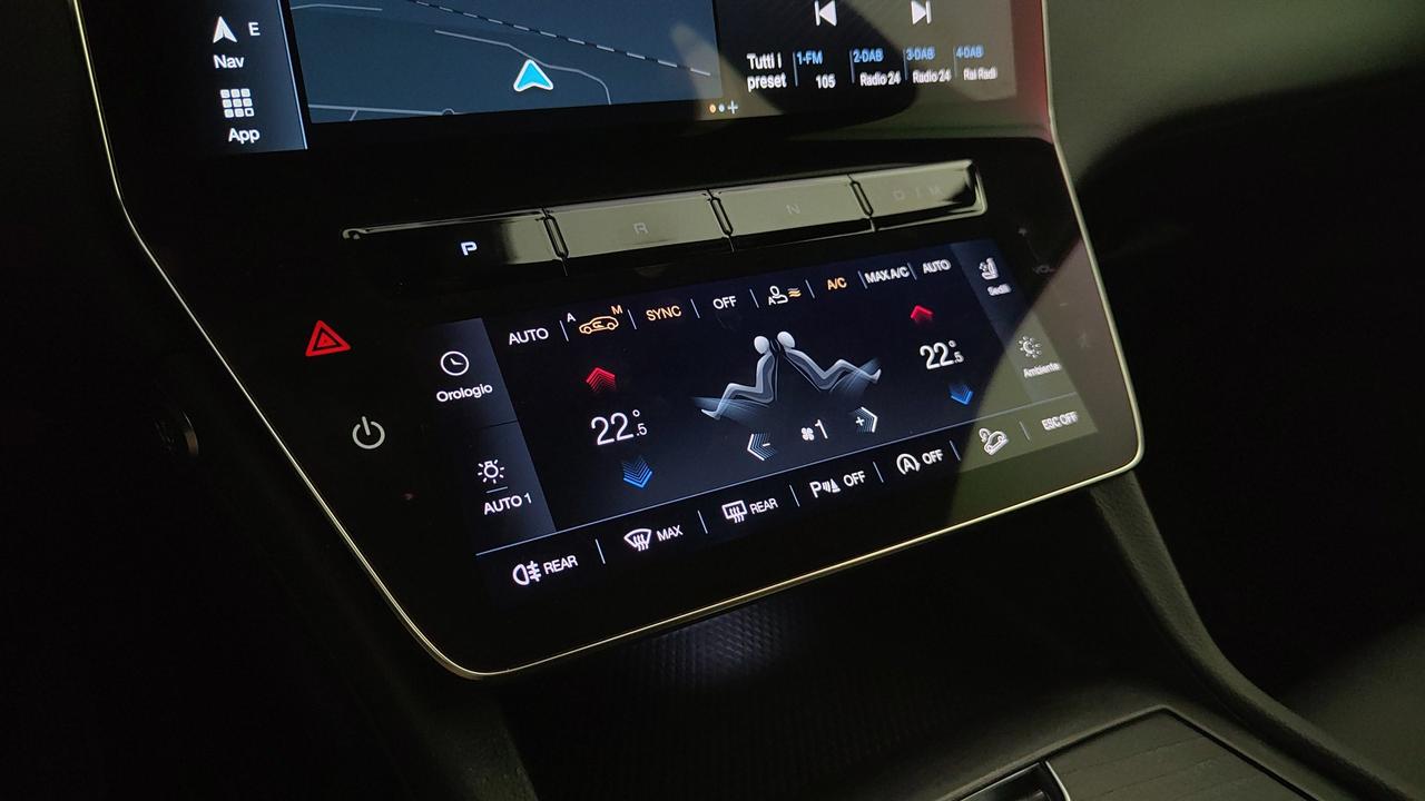 MASERATI Grecale GT Hybrid 300 My23 Nerissimo Package