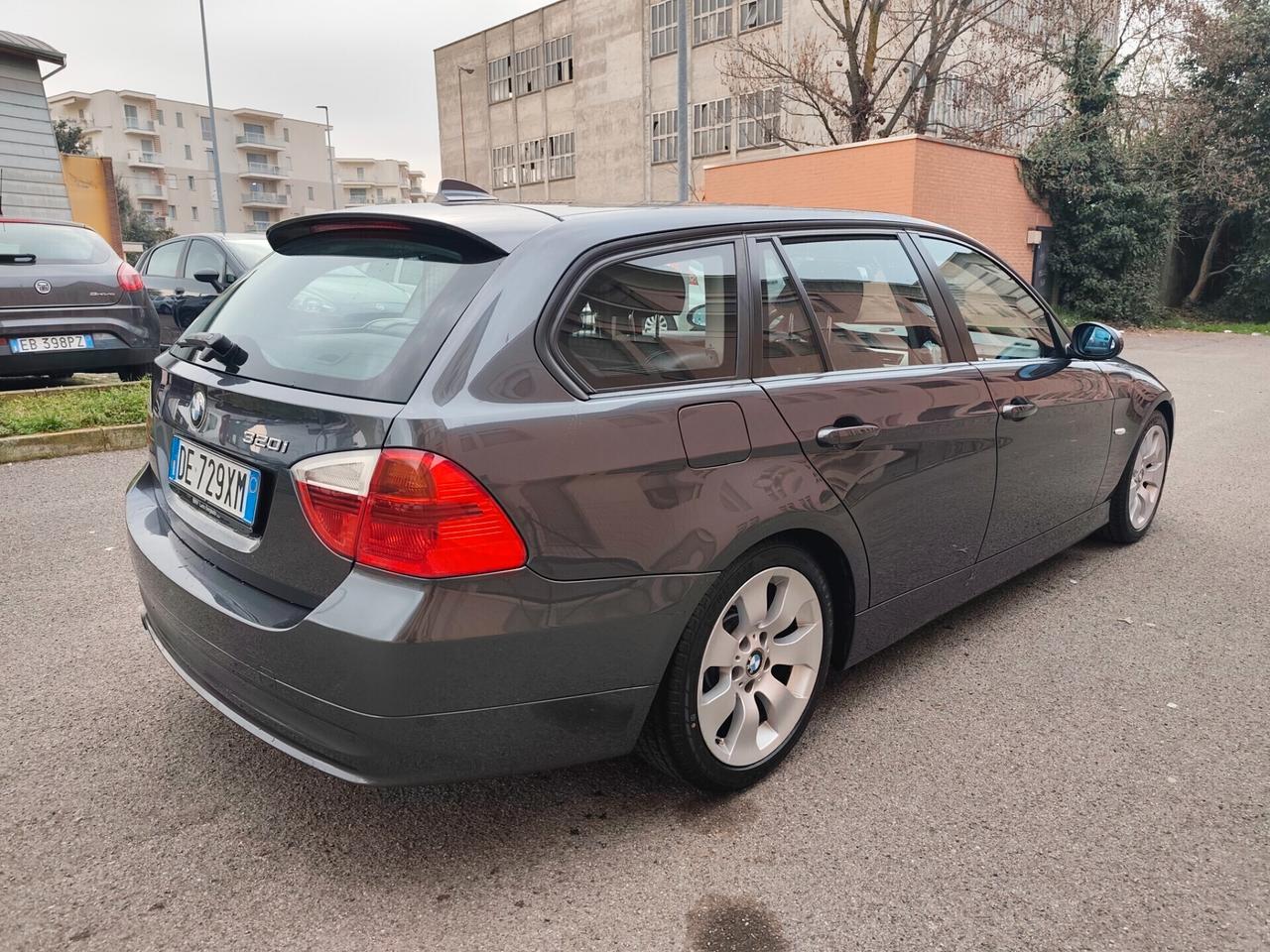 Bmw 320i Benz euro 4 Touring MSport