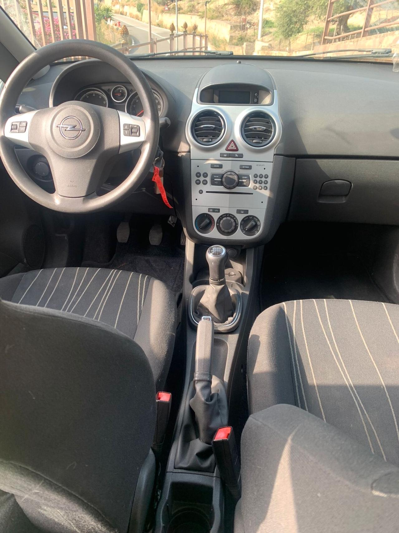 Opel Corsa 1.2 5 porte Enjoy