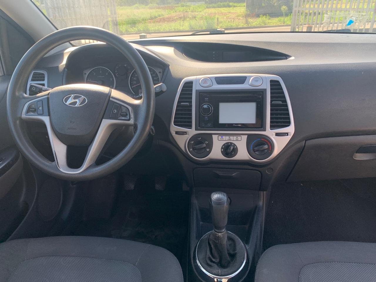 Hyundai i20 1.4 CRDi 5p - 2011