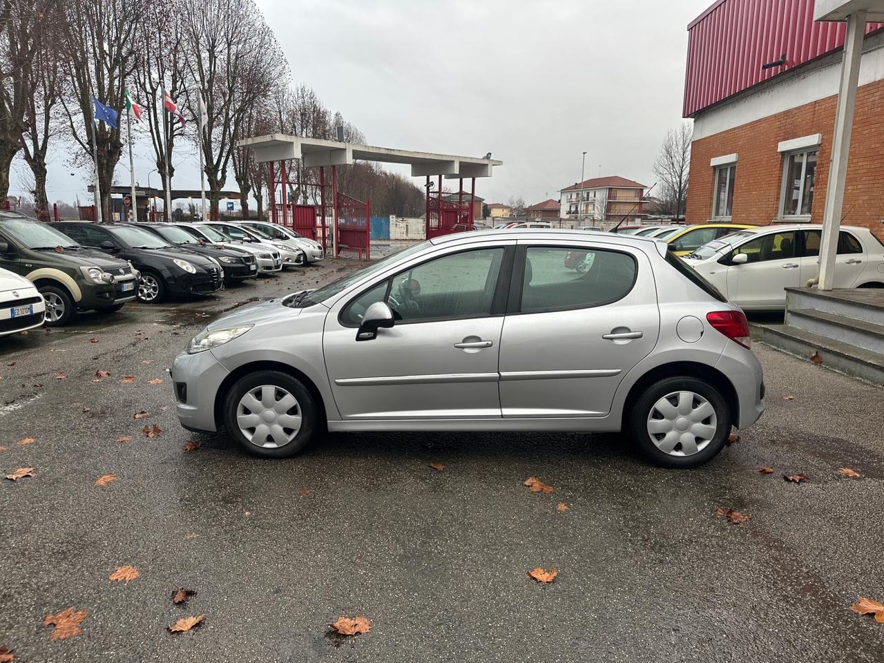 Peugeot 207 Plus 1.4 8V 75CV 5p. ECO GPL