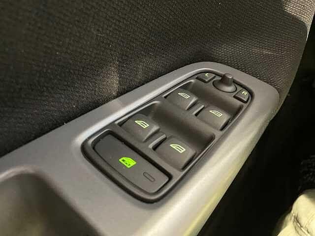 Volvo V50 D2 1.6D 115CV Polar Plus - NEOPATENTATI