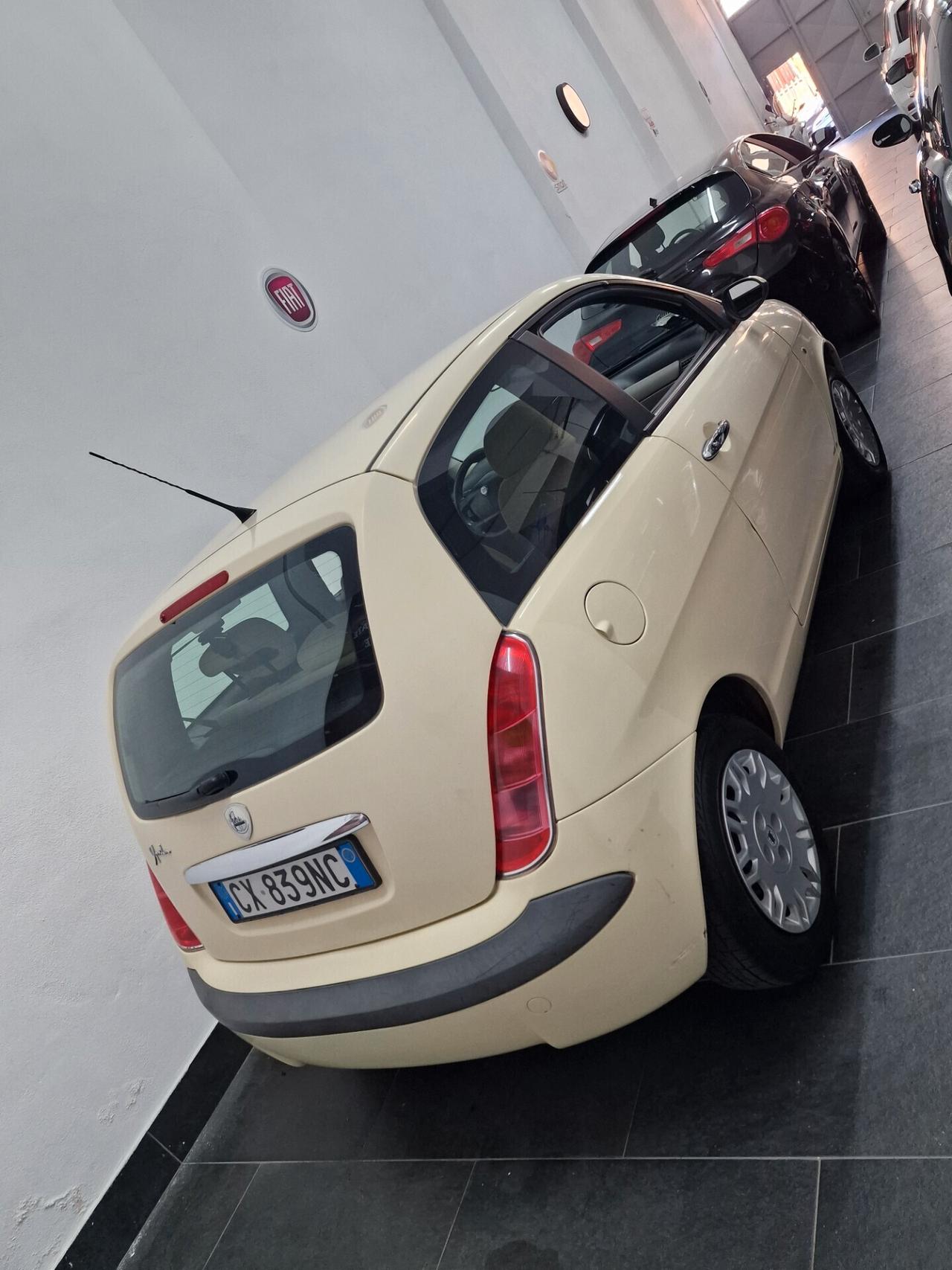 Lancia Ypsilon 1.2 Argento
